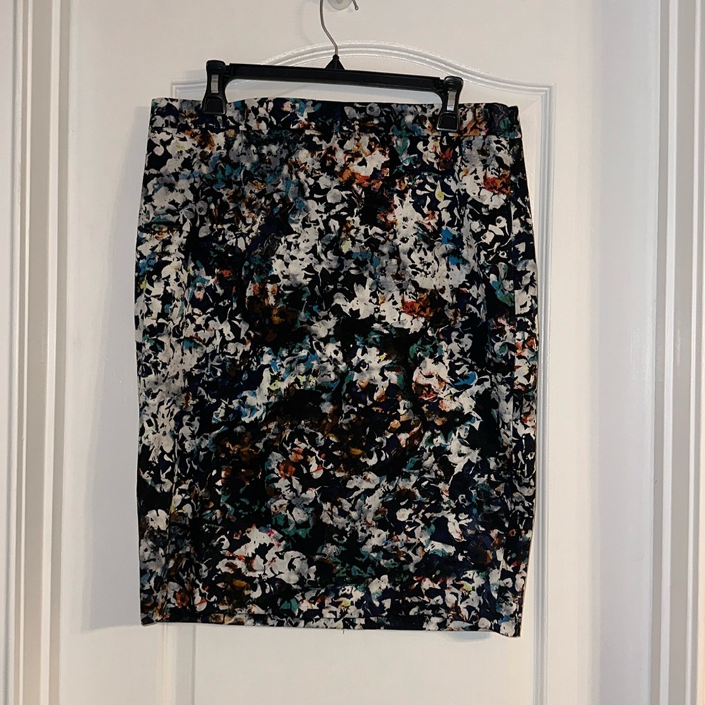 🆕 The Limited Pencil Skirt, Size 14 NWT